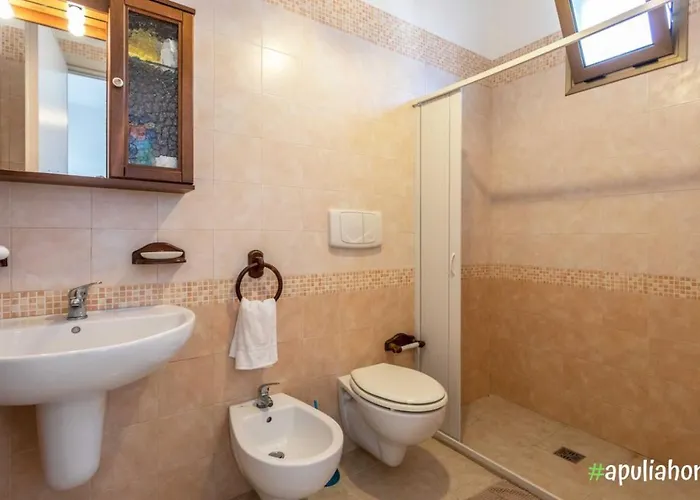 Eleonora A 100mt Dal Mare - Apulia