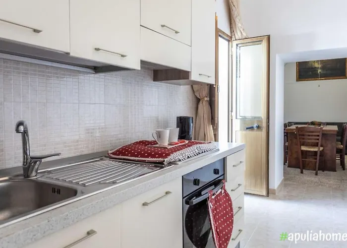 Eleonora A 100mt Dal Mare - Apulia * Capilungo