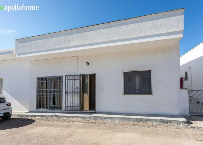 Eleonora A 100mt Dal Mare - Apulia Daire *